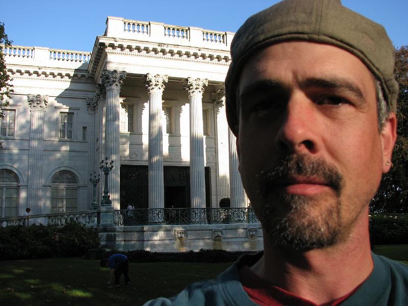 2008-10-12_Tiverton_Newport_Mansions 063.jpg